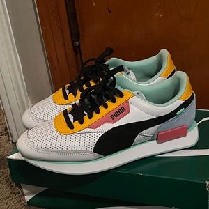 Puma sneakers